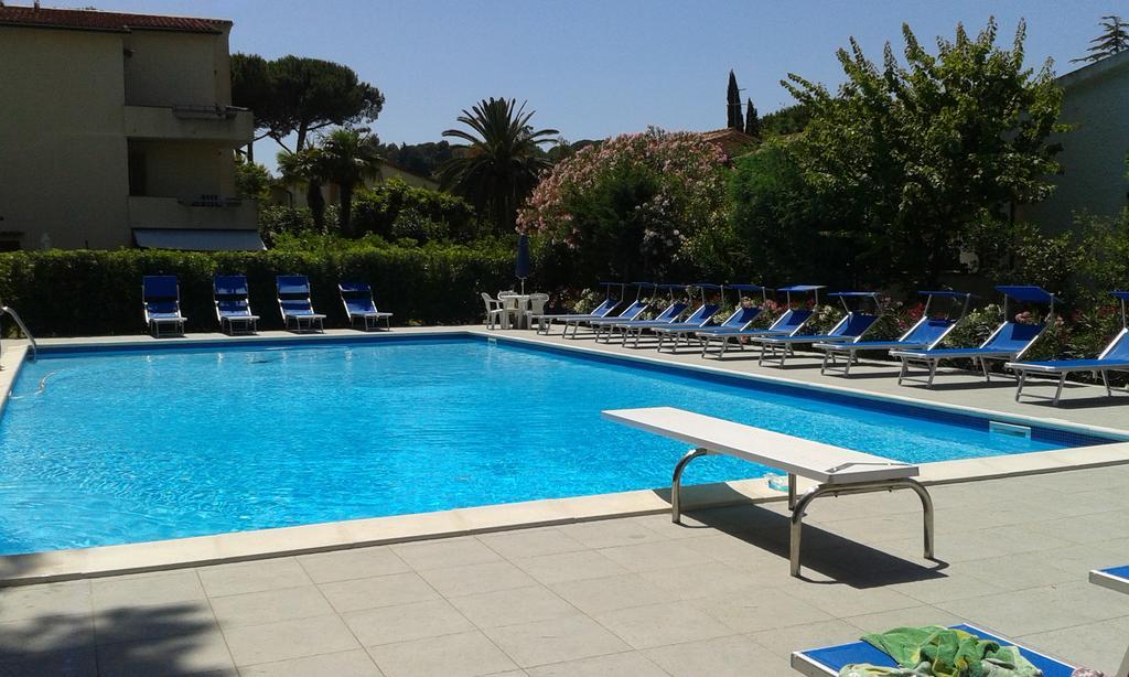 Hotel Lilly Marina di Campo Extérieur photo
