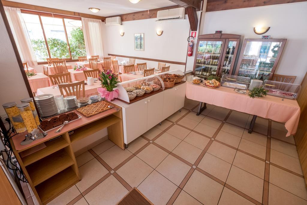 Hotel Lilly Marina di Campo Extérieur photo